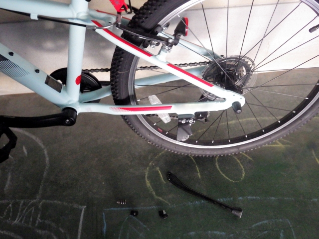 破損した自転車