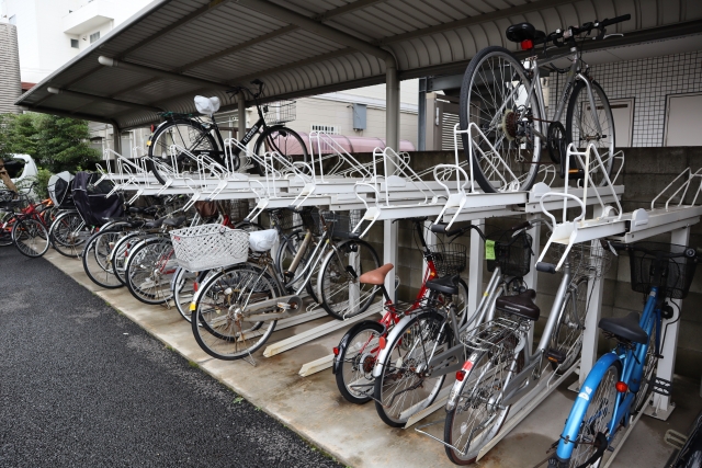 ラックが設置された駐輪場