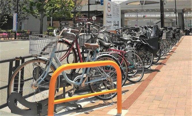 歩道上の駐輪帯を設置した事例