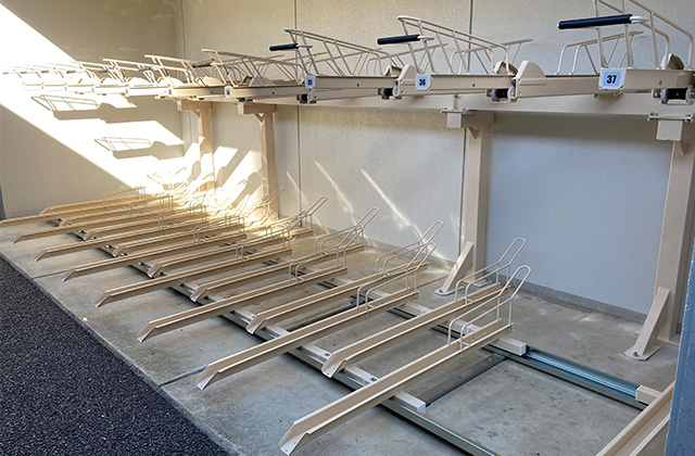 2段式ラック＋スライドラックに入れ替えた駐輪場