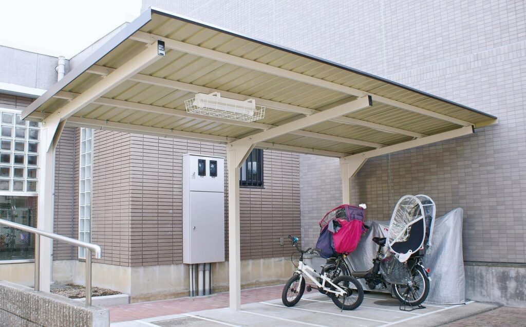屋根付きの駐輪場